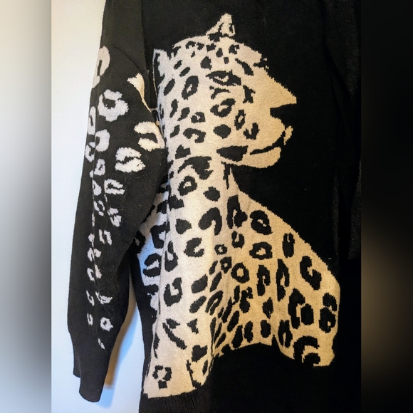 Torrid Black Knit Leopard Cheetah Hooded Sweater sz 0/L/12 - Picture 3 of 9